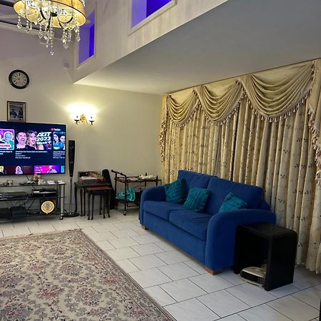 Amazing Gantshill Studio Annexe & Free Parking Redbridge Esterno foto