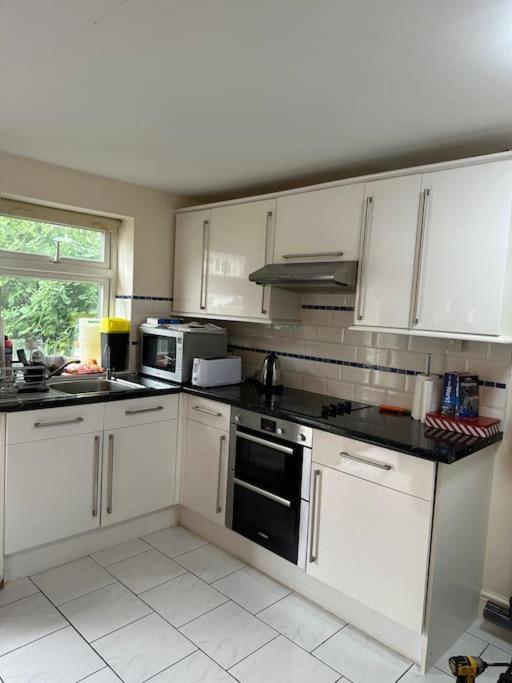 Amazing Gantshill Studio Annexe & Free Parking Redbridge Esterno foto